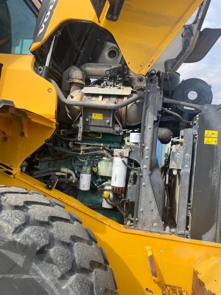Volvo L 90 thumbnail 13