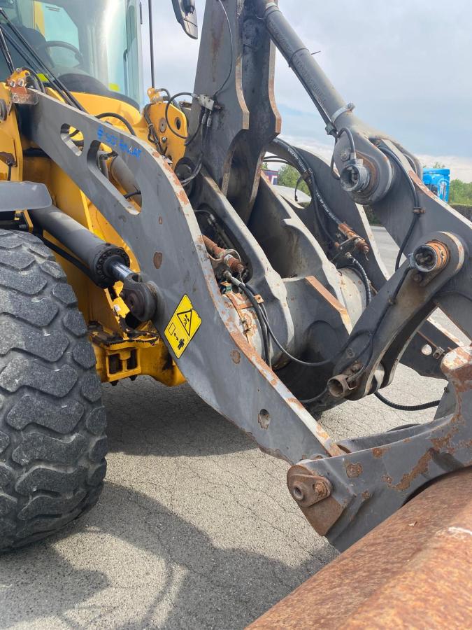 Volvo L 90 thumbnail 17